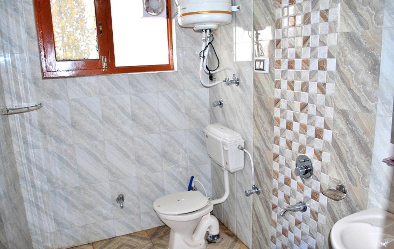 Fabhotel Grand Comforts Haidarpur Exterior photo